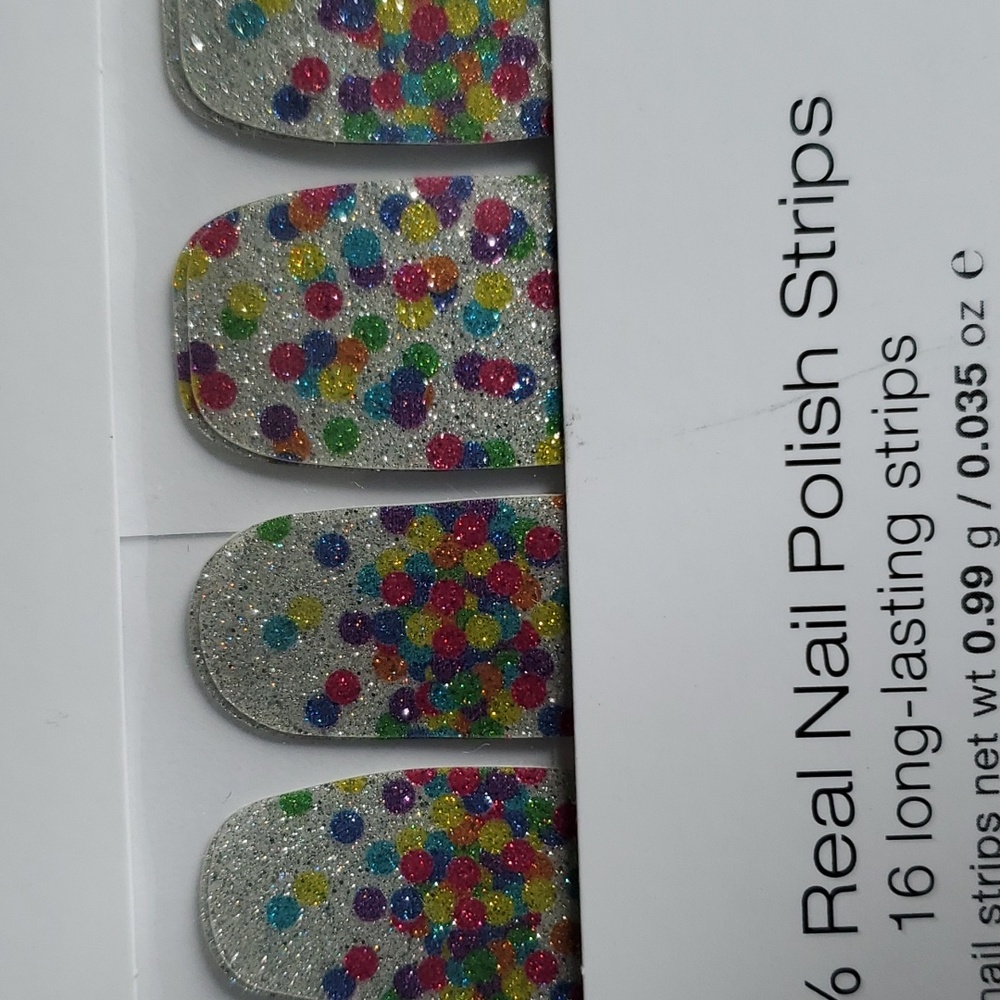 Color Street fun bundle - Picture 3 of 7